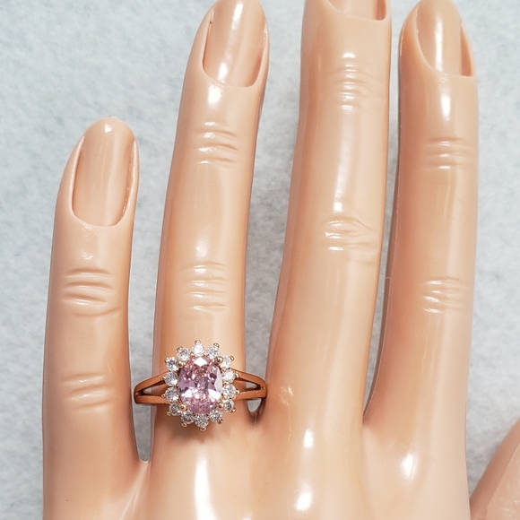 18k Rose Gold Pink Ring - Picture 7 of 8